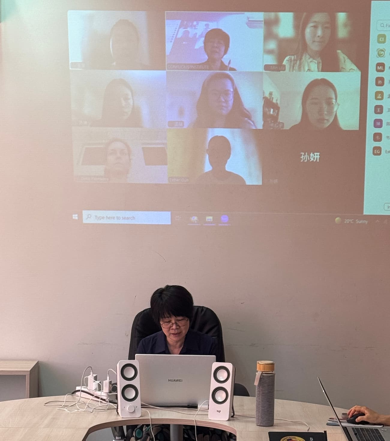 tu pian1 zhong fang yuan zhang chen ying zhu chi hui yi