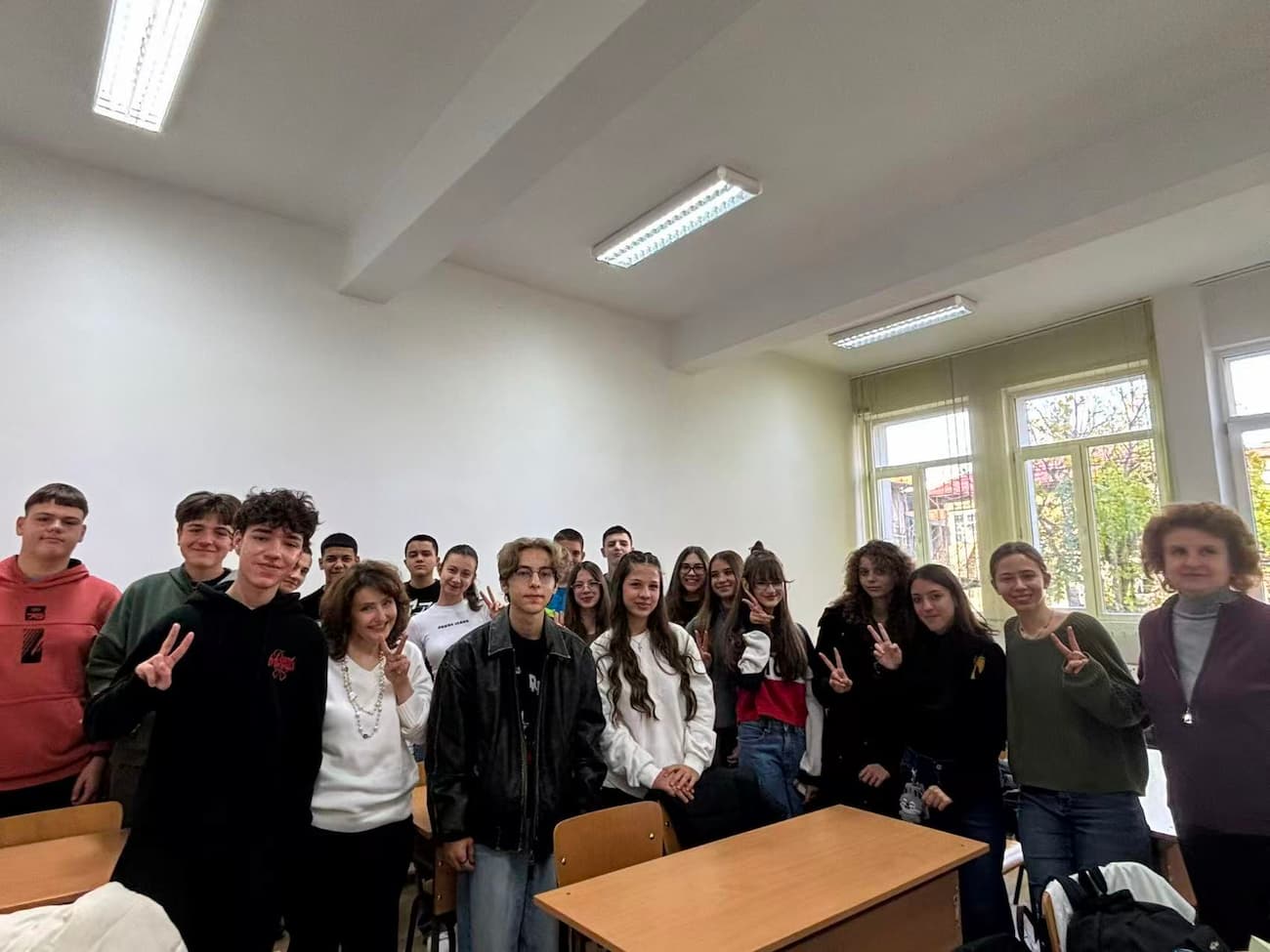 Photo 4: Group photo of all participants