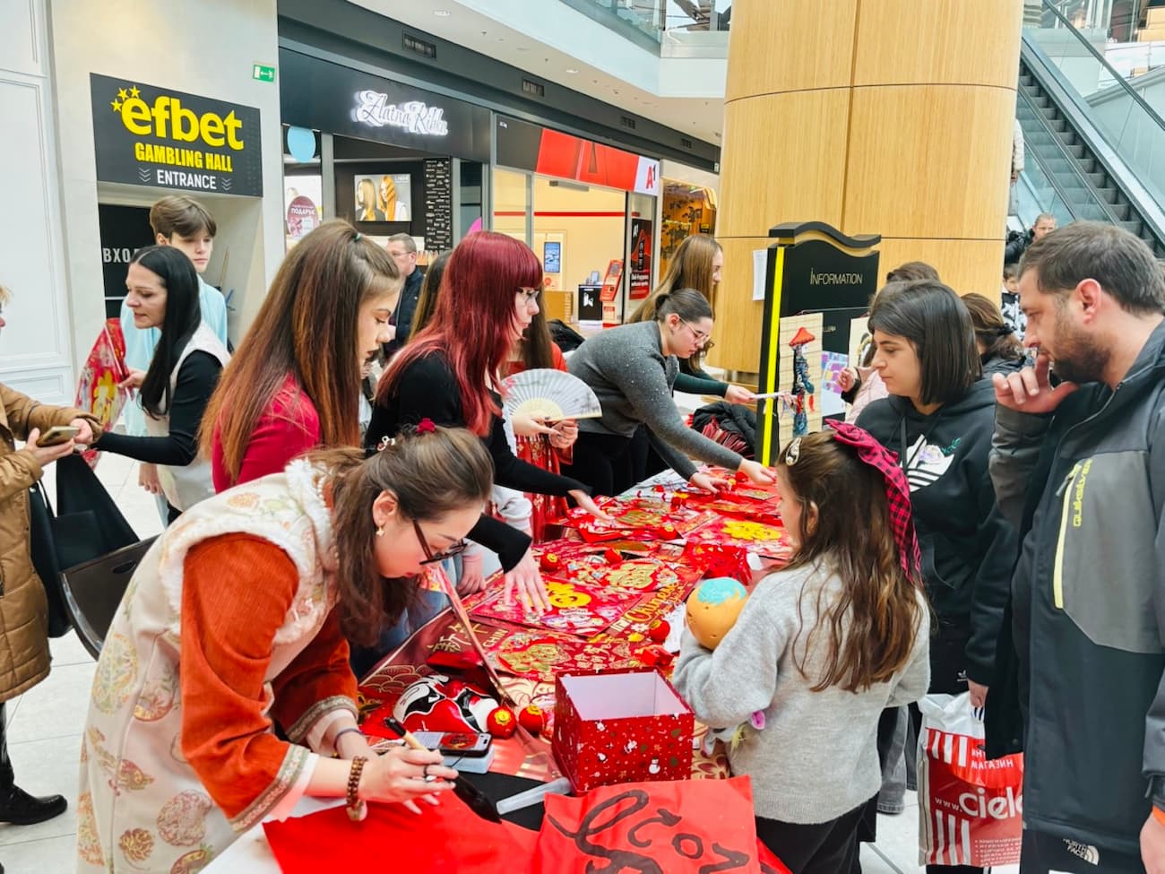 Снимка 7: Културна работилница по случай Китайската нова година
