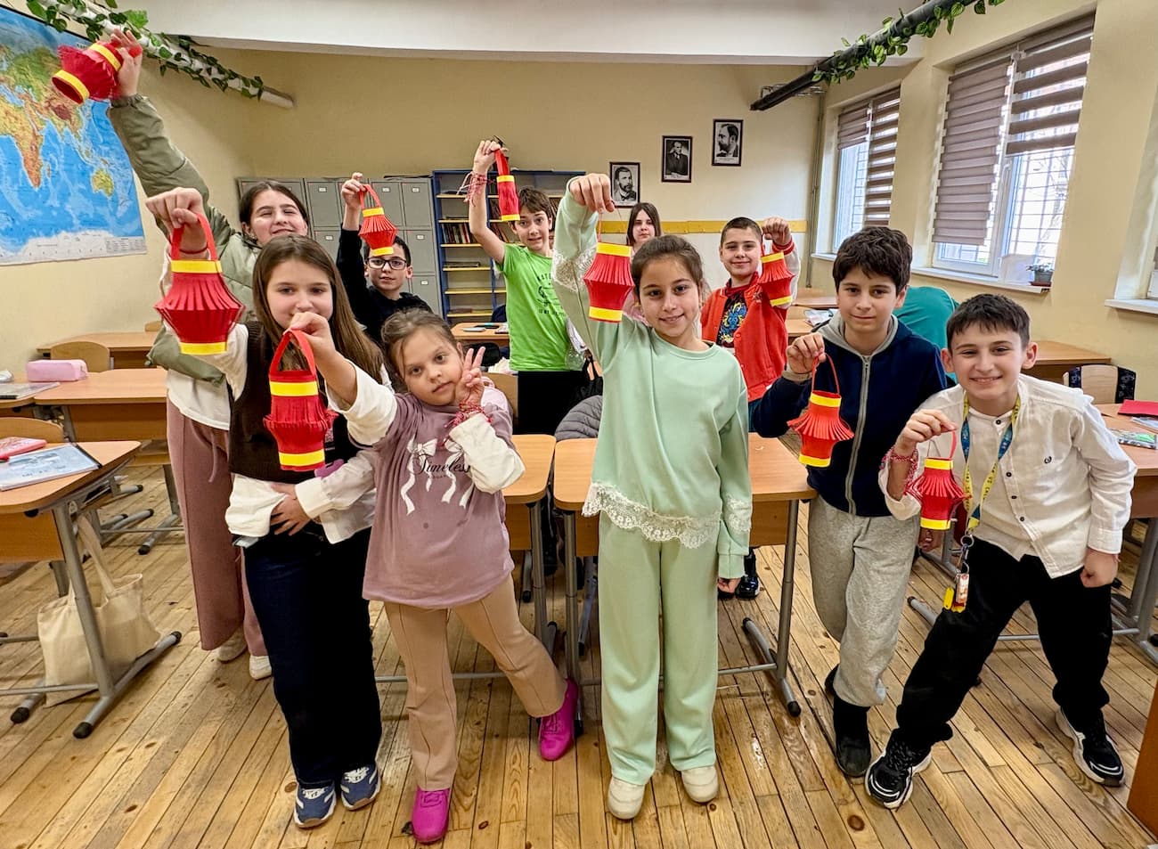 Снимка 5: Представяне на изработените фенери